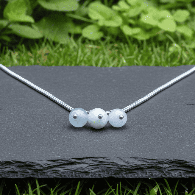 Collier 3 perles : Aigue-Marine, Célestine bleue, Agate bleue