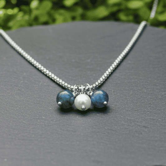 Collier 3 perles : Apatite bleue, Labradorite et Cyanite bleue