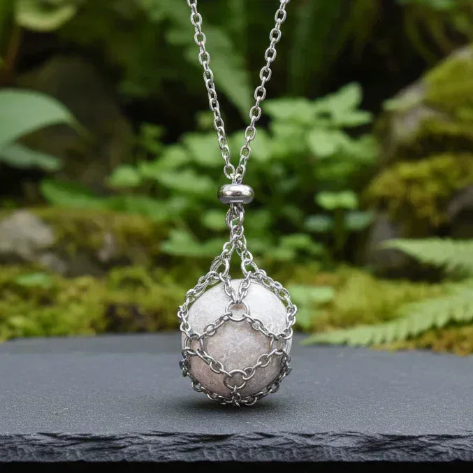 Pendentif panier pour les pierres