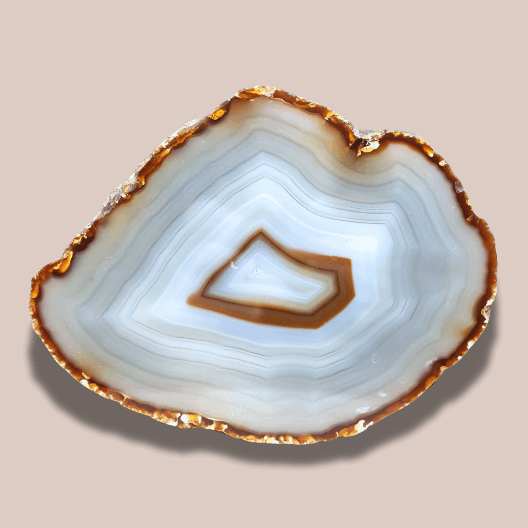 Agate avec une face polie (MB351-1)