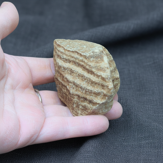 Aragonite brute zonée 113g (MB198)