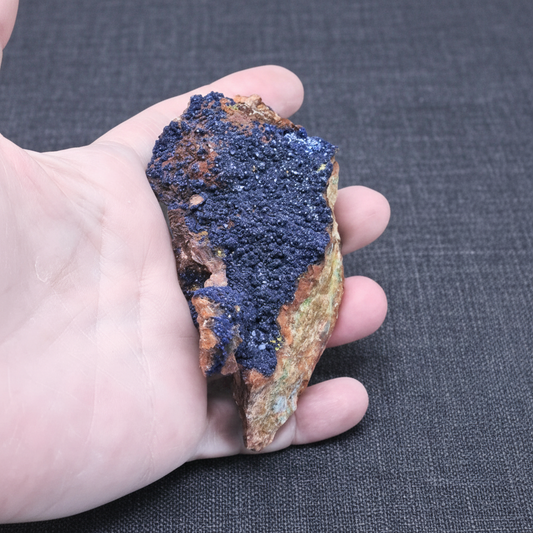 Azurite cristallisée brute 236g (MB258)