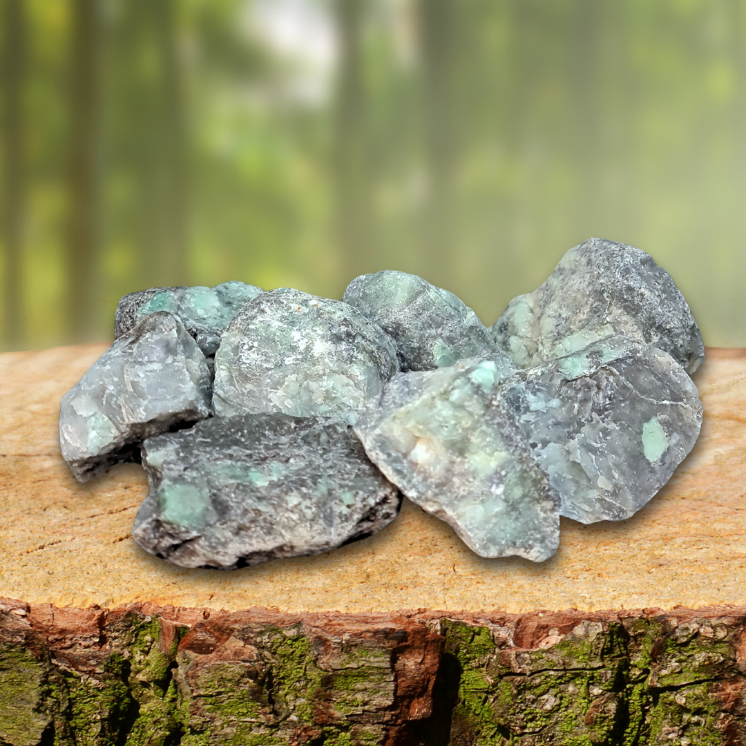 Biotite et Mica avec éclats d'Emeraude (MB372)