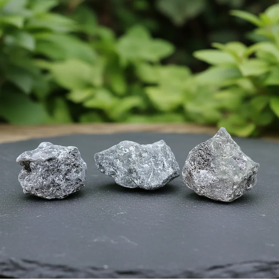 Biotite et Mica bruts