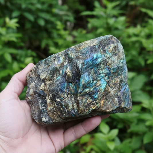 Bloc de Labradorite brut et poli 1357g (LAP352-3)