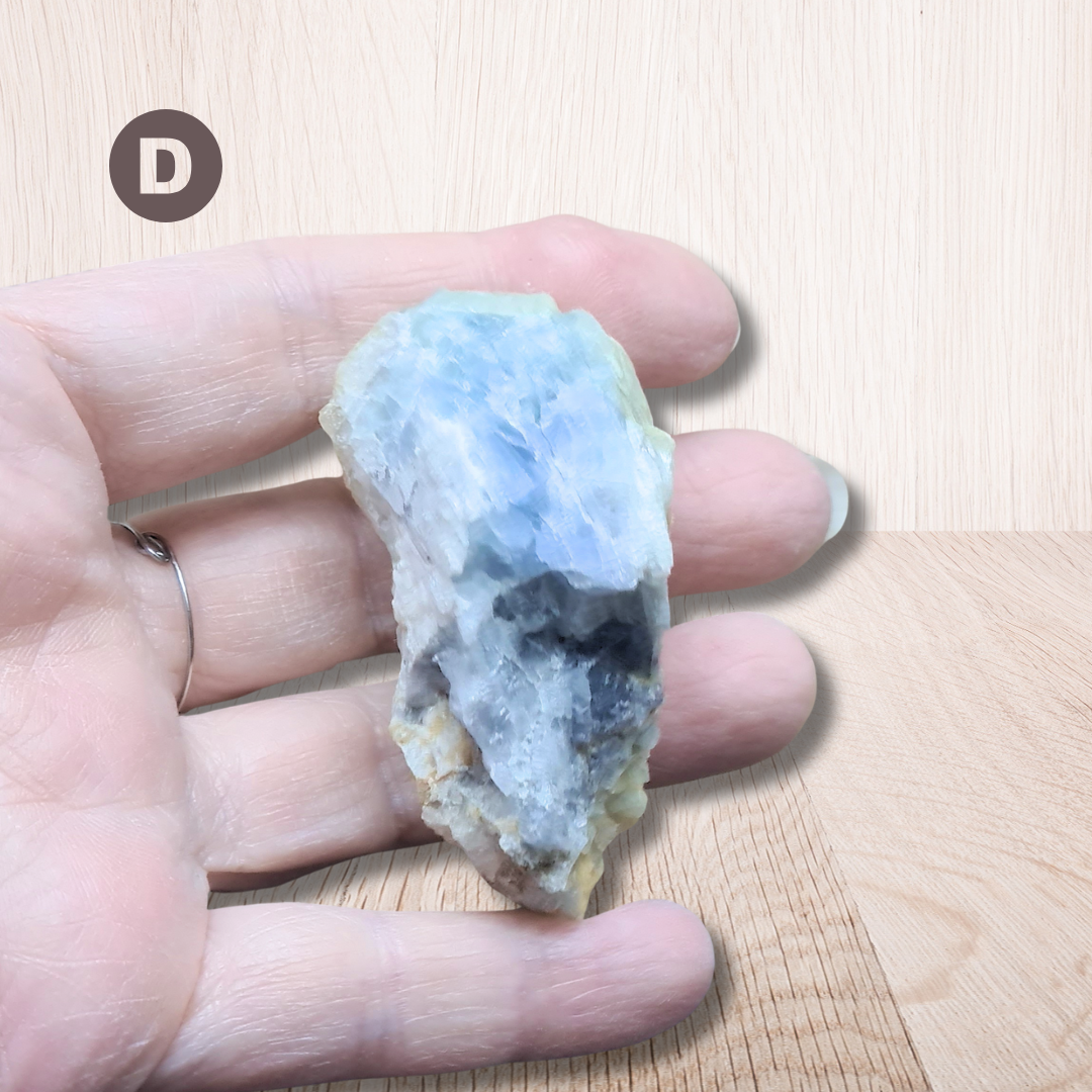 Calcite bleue brute au choix (MB556)