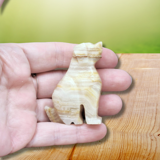 Chien sculpté en Aragonite et Calcite (PRGFL347-4) - ENAE Minéraux