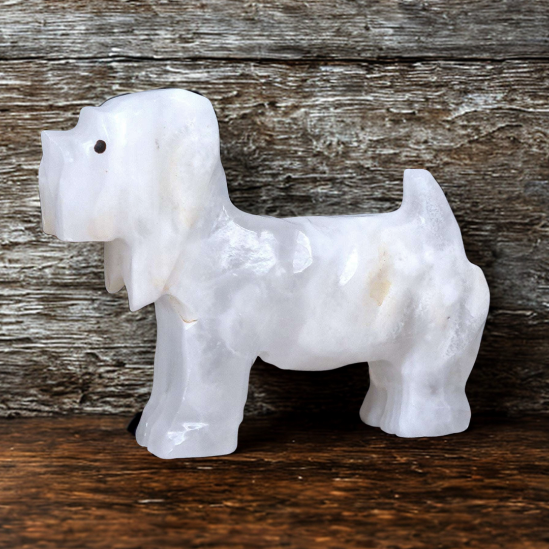 Chien en Calcite blanche 153g (PRGFL347-2)