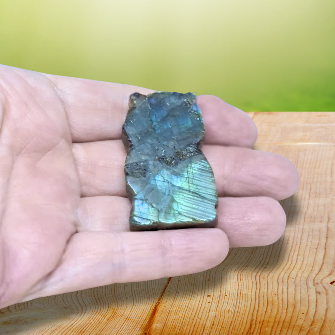 Chouette en Labradorite 31g (PRGFL500-19) - ENAE Minéraux