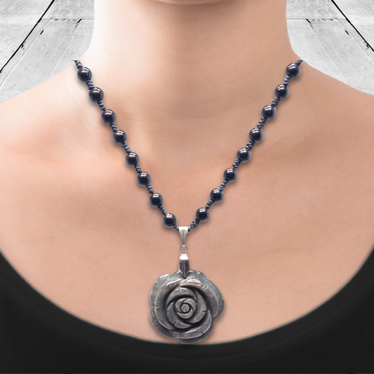 Collier style Mala Fleur en Obsidienne noire et argentée (COL23-45)