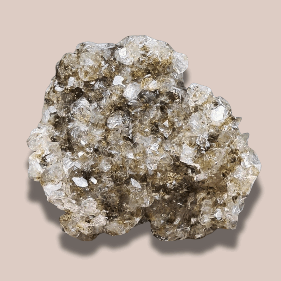 Datolite et petits cristaux de Calcite brute (MB448)