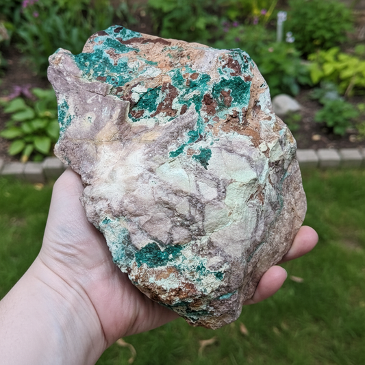 Dioptase brute avec Planchéite et Cérusite 1327g