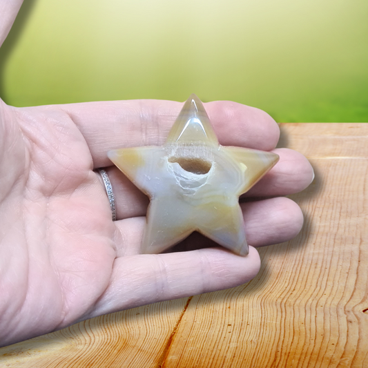 Etoile en Agate avec cristallisation 43g (PRGFL304-16)