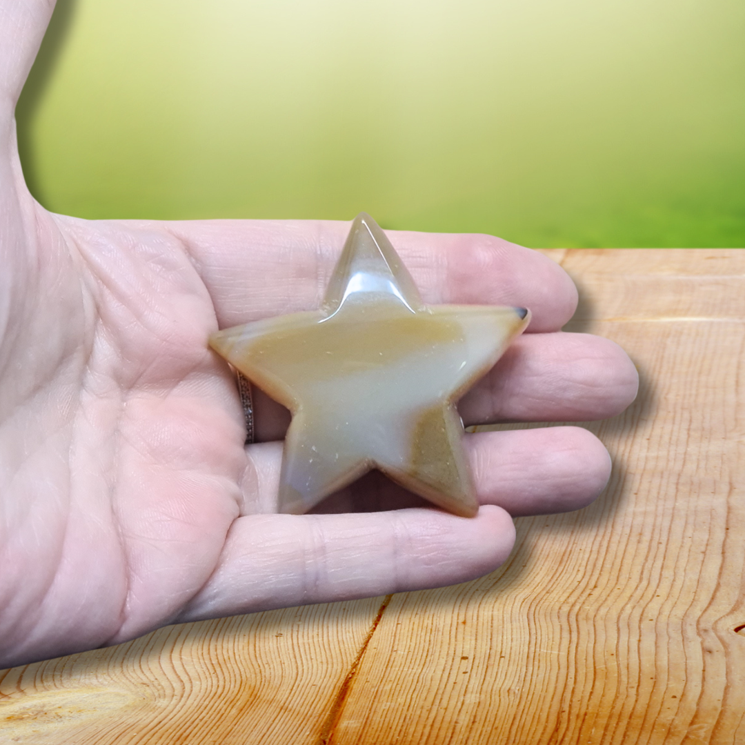 Etoile en Agate avec cristallisation 43g (PRGFL304-16)