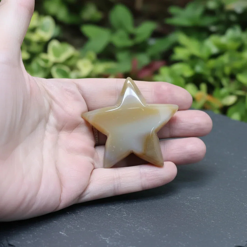 Etoile en Agate avec cristallisation 43g (PRGFL304-16)