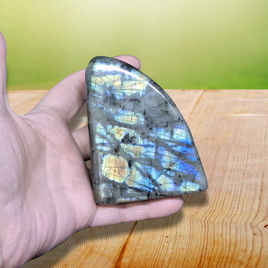 Forme libre en Labradorite 349g (PRGFL730) - ENAE Minéraux