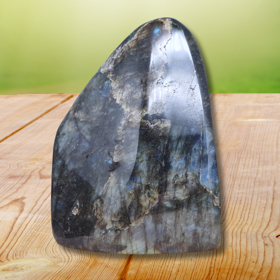 Forme Libre Labradorite 921g (PRGFL527-7) - ENAE Minéraux