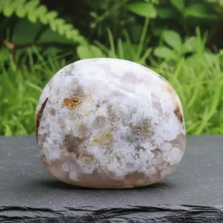 Galet en Agate Fleurs de cerisier 84g (PRGFL706)