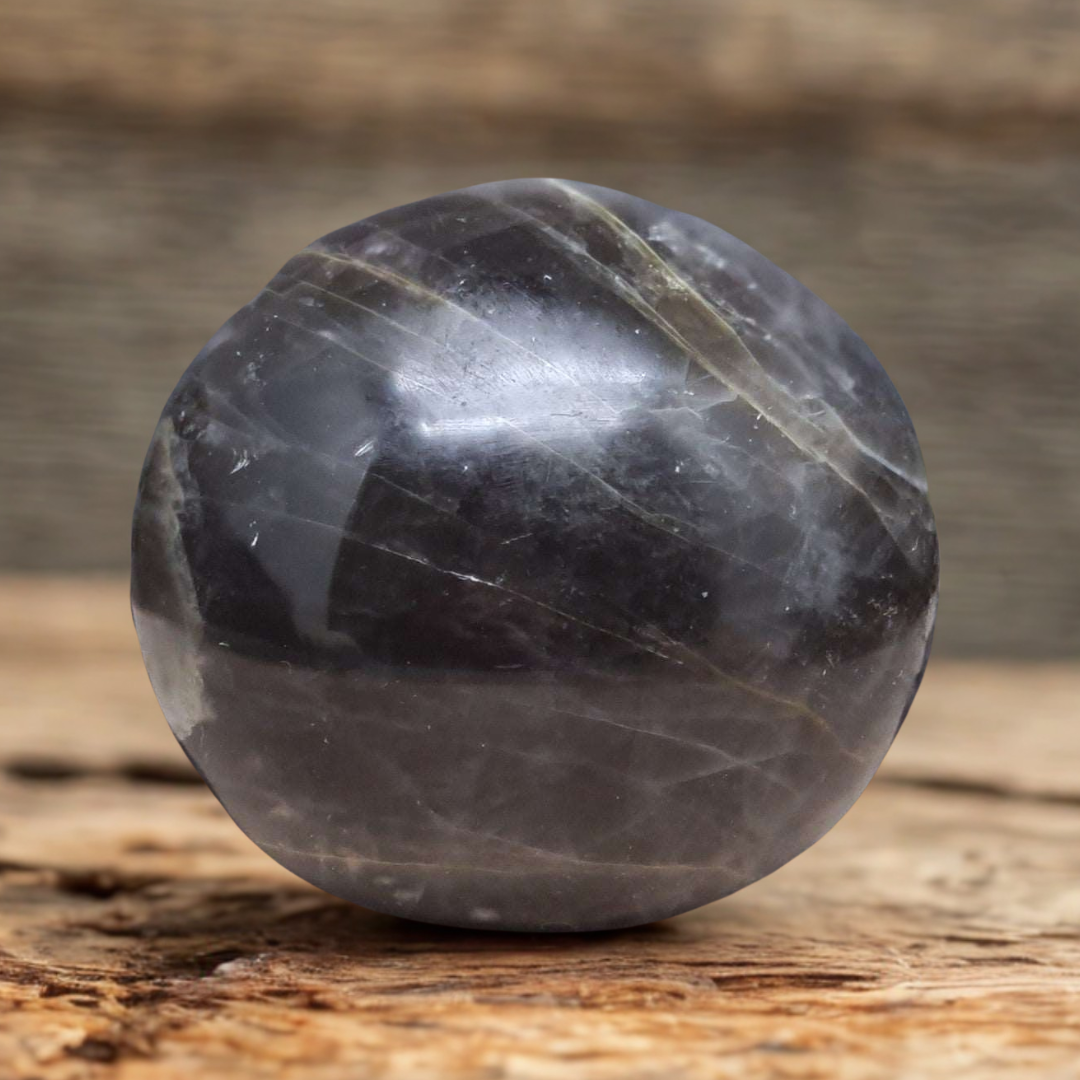 Galet en Pierre de Lune noire 114g (PRGFL608-6)