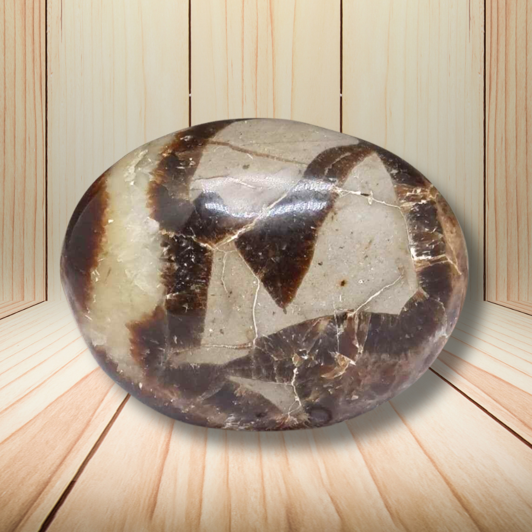 Galet poli en Septaria et Calcite jaune 47g (PRGFL325-6) - ENAE Minéraux