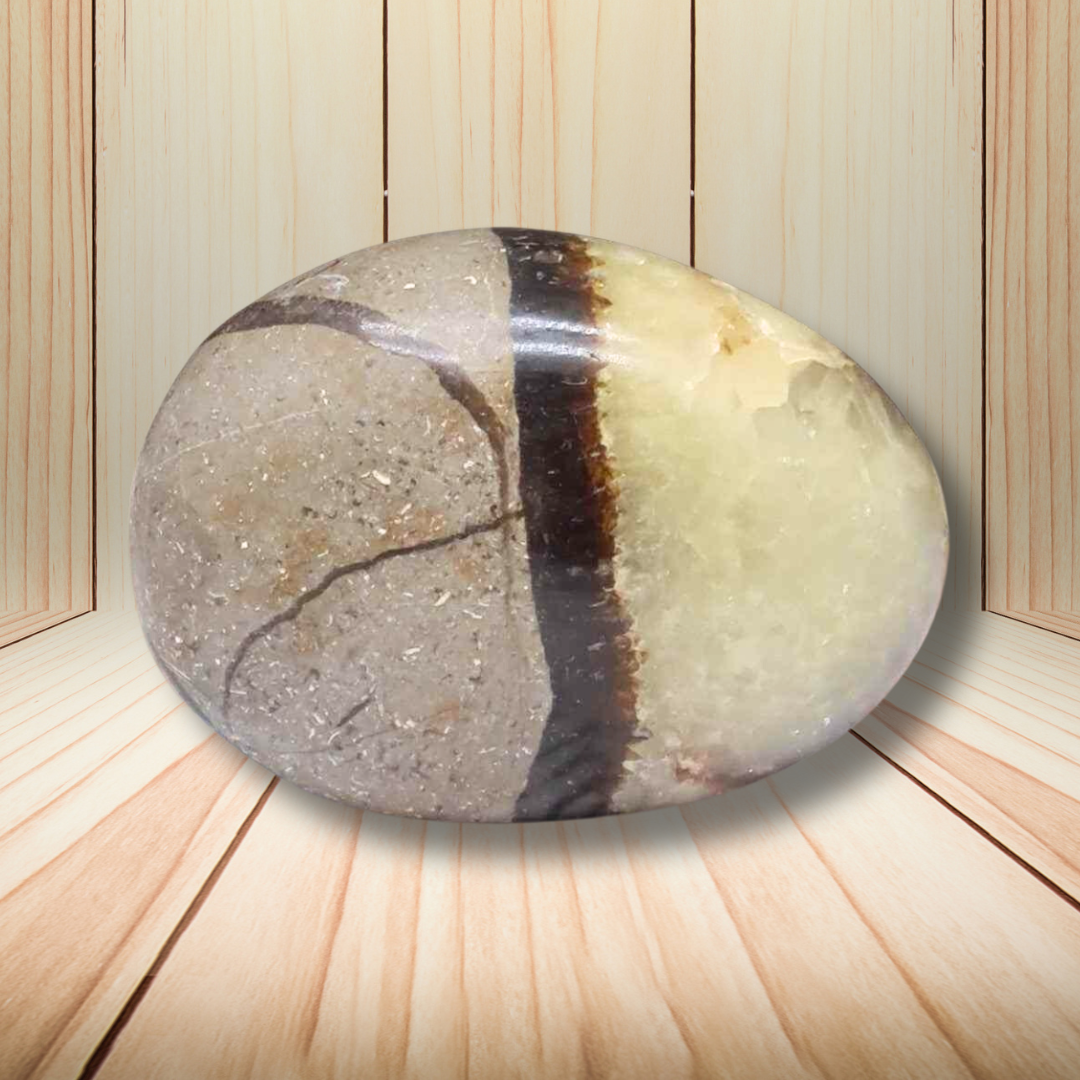 Galet poli en Septaria et Calcite jaune 40g (PRGFL325-8)