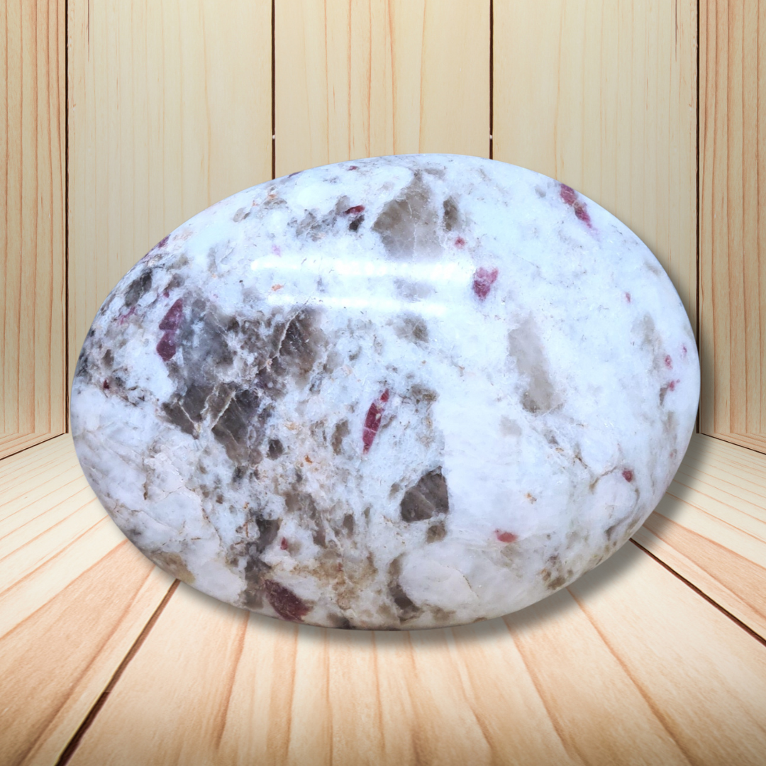 Galet en Quartz et Rubellite (Tourmaline rose) 126g (PRGFL526-1) - ENAE Minéraux