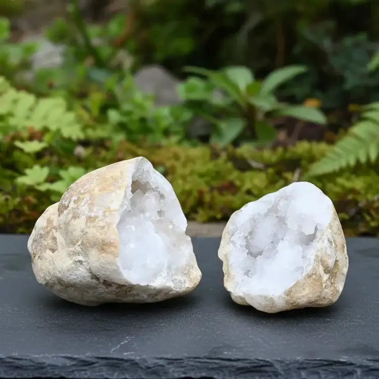 Géode complète de Cristal de Roche 729g (MB306 - 14)
