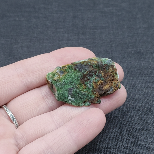 Libéthénite brute (MB287)