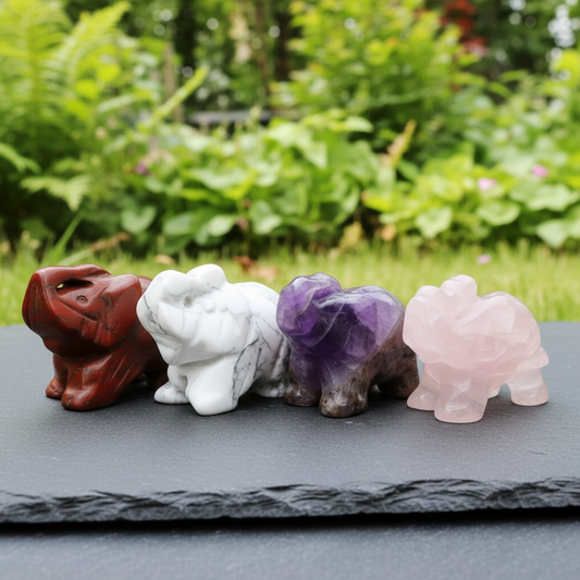 Lot de 4 éléphants en Quartz rose, Jaspe Rouge, Améthyste et Howlite (PRGFL346-70)