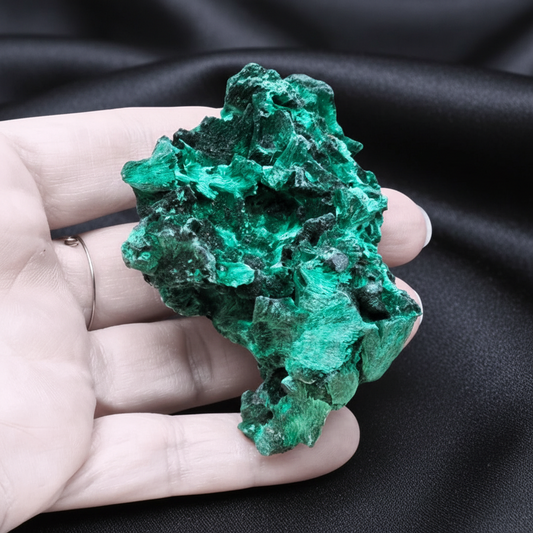 Malachite fibreuse brute 102g (MB495-4)