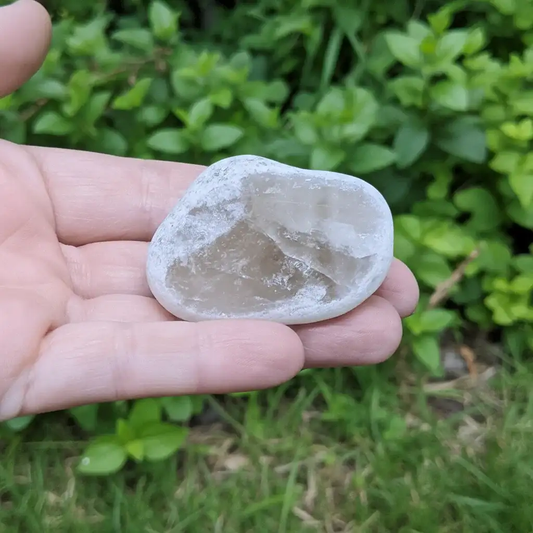 Nodule poli de Quartz fumé 44g (PRGFL510 - 7)
