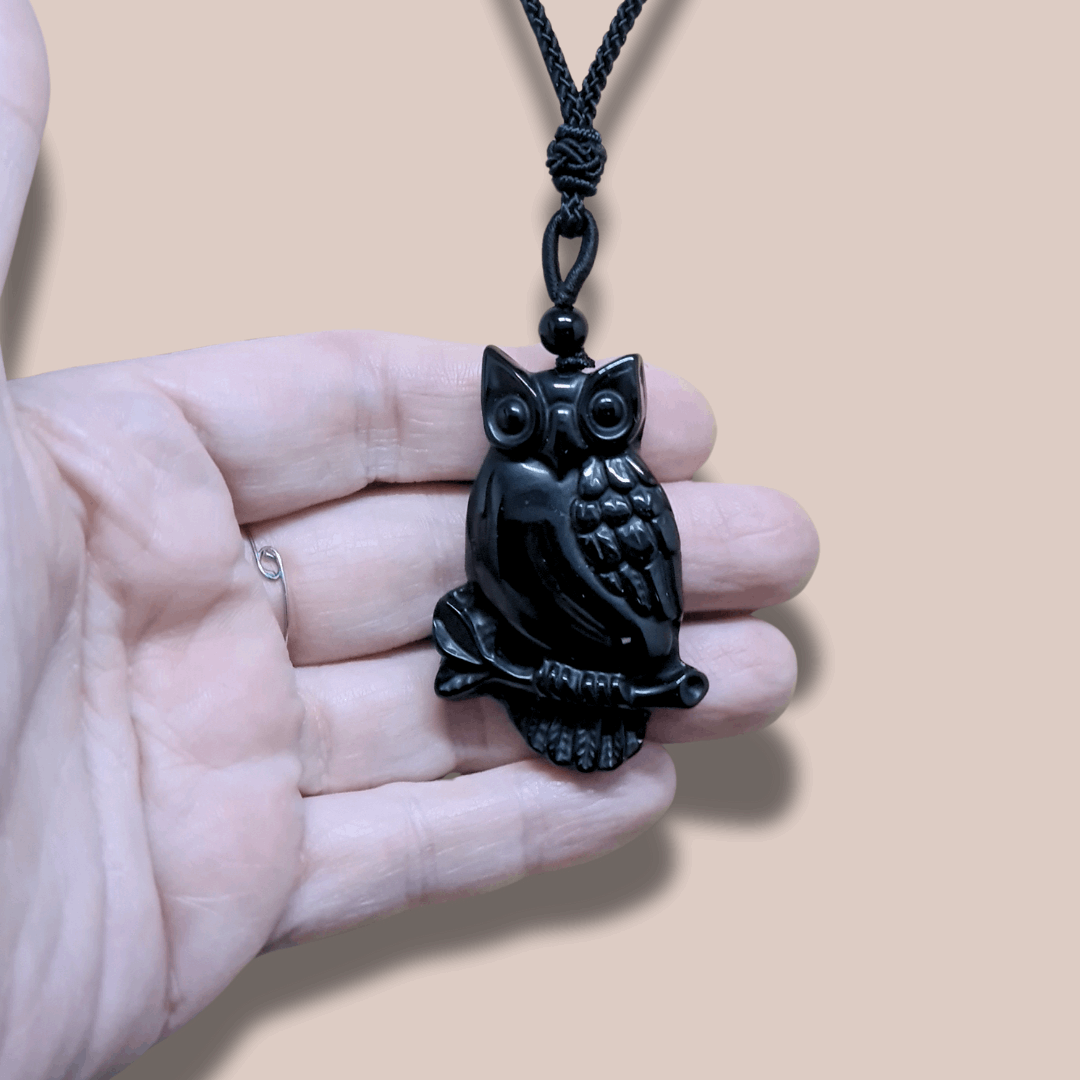 Pendentif chouette sur sa branche en Obsidienne noire (PE1296-7)