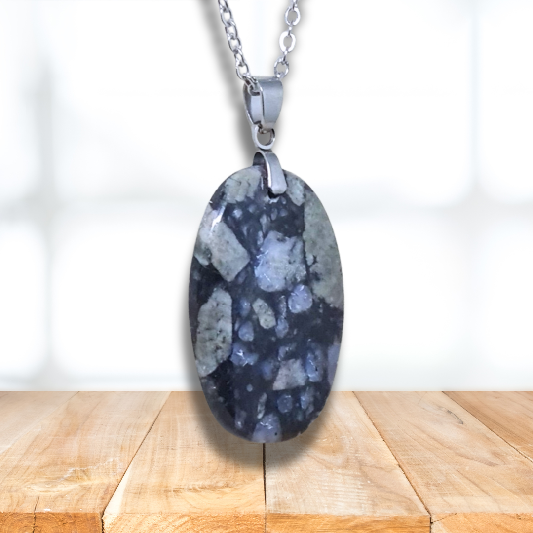 Pendentif en Liberite (PE1804) - ENAE Minéraux