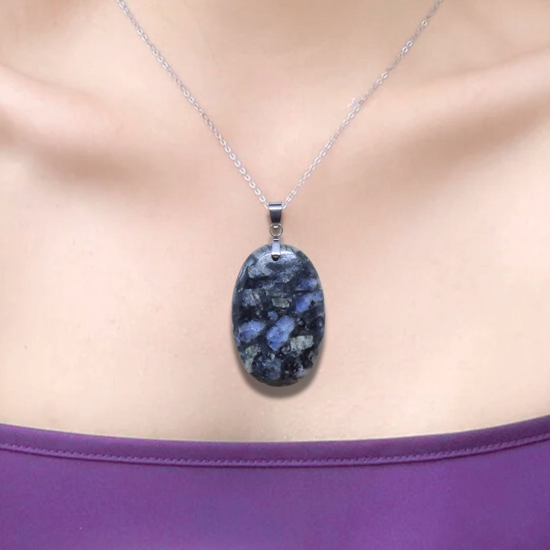 Pendentif en Liberite (PE1803) - ENAE Minéraux