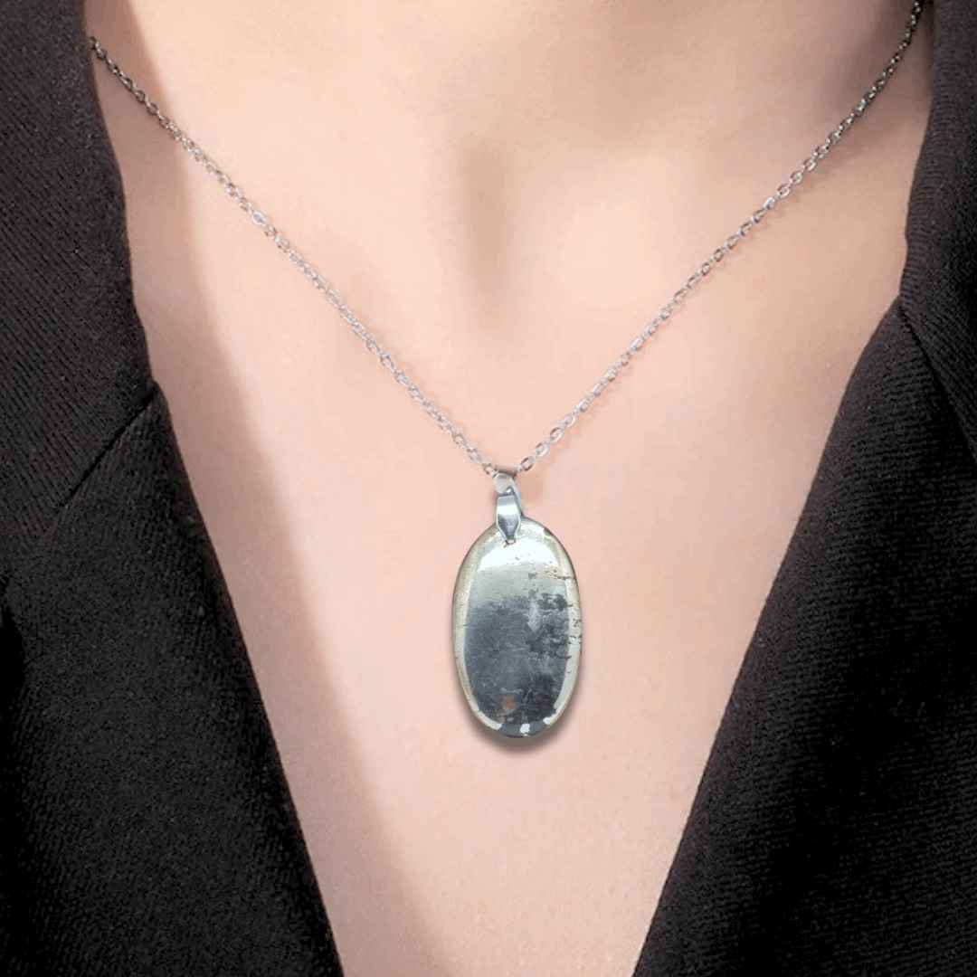 Pendentif en Schiste et Chalcopyrite (PE1729)