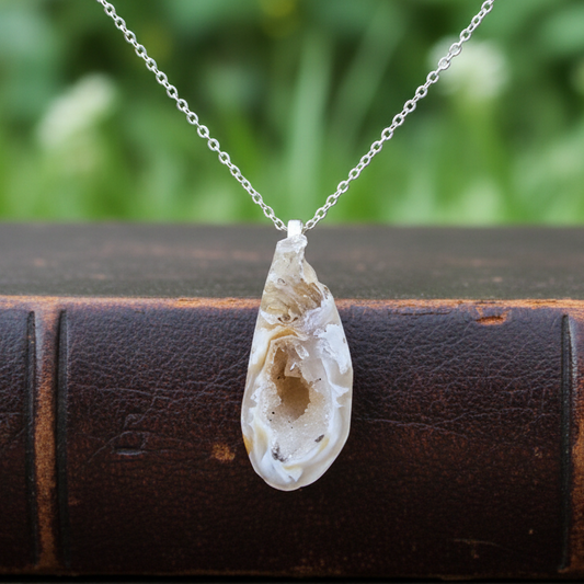 Pendentif en Géode d'Agate brute (PE1915-3)