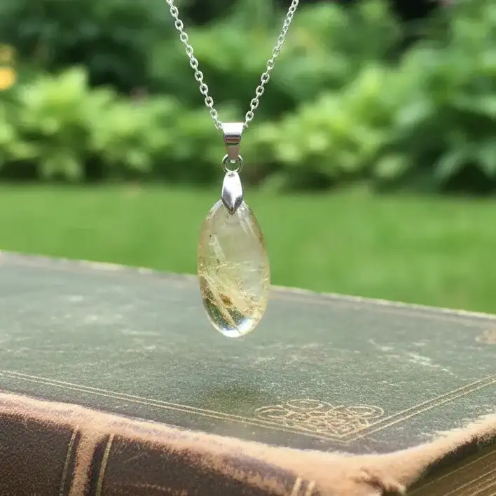 Pendentif en Apatite jaune (PE2009)