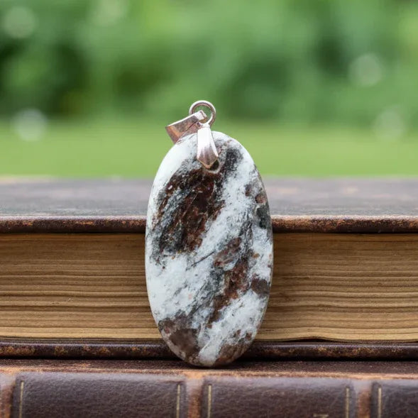 Pendentif en Astrophyllite (PE1174)