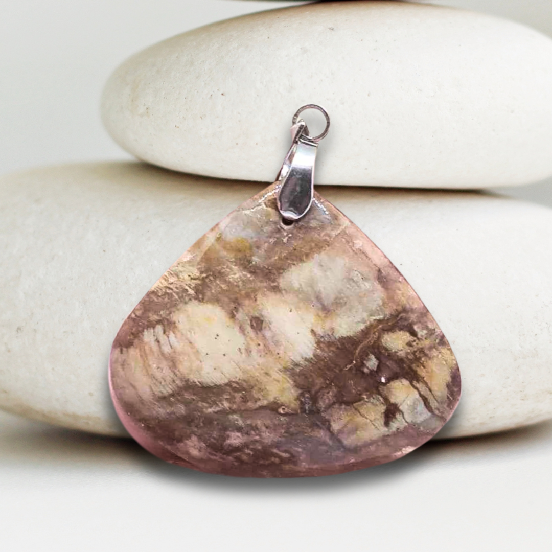 Pendentif en Bois fossilisé (PE1572)