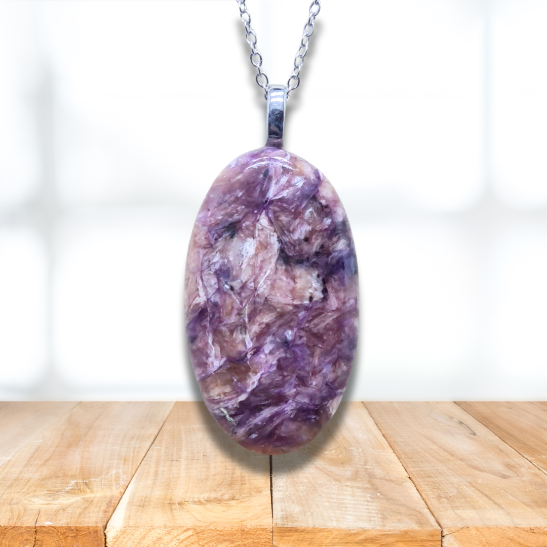Pendentif en Charoïte et Tinaksite (PE1425-3) - ENAE Minéraux