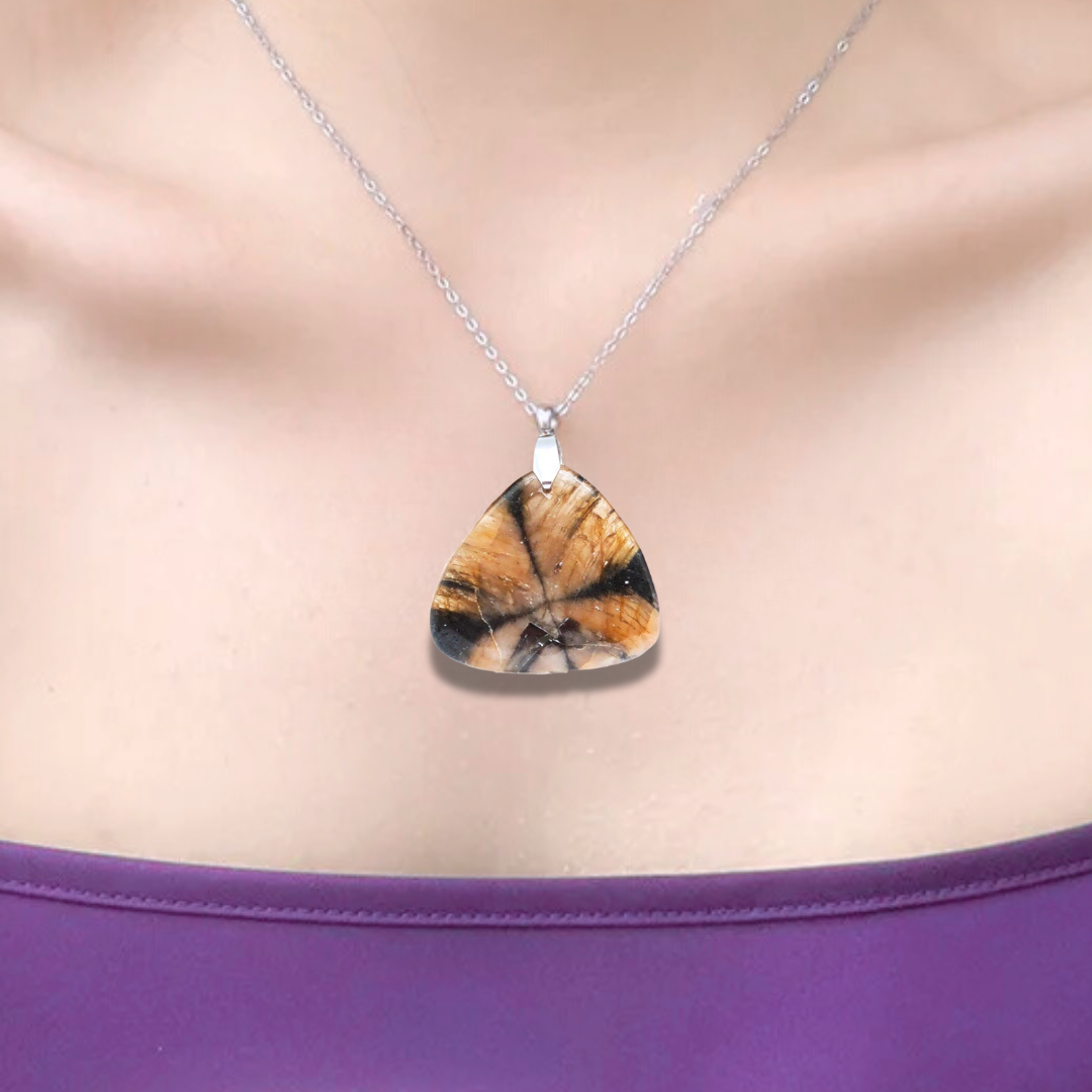 Pendentif en Chiastolite (Andalousite) (PE1365-1)