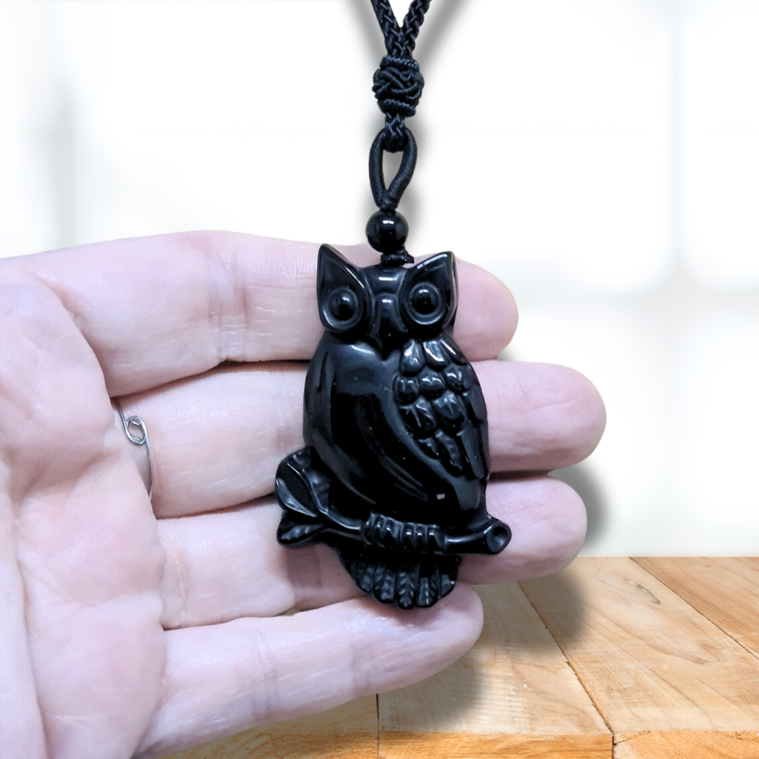 Pendentif chouette sur sa branche en Obsidienne noire (PE1296-7) - ENAE Minéraux