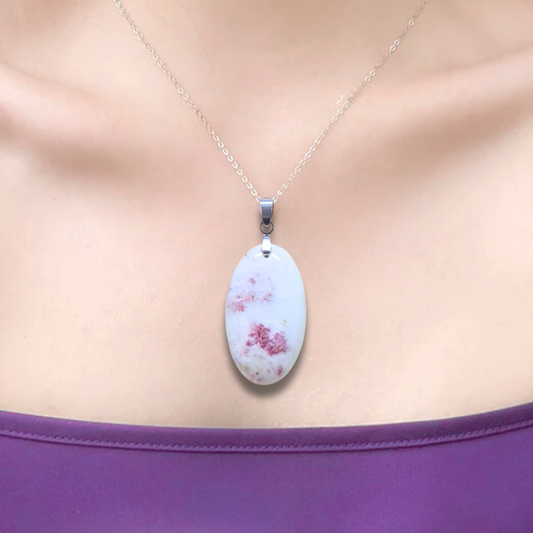 Pendentif en Cinabre et Calcite blanche (PE2019)