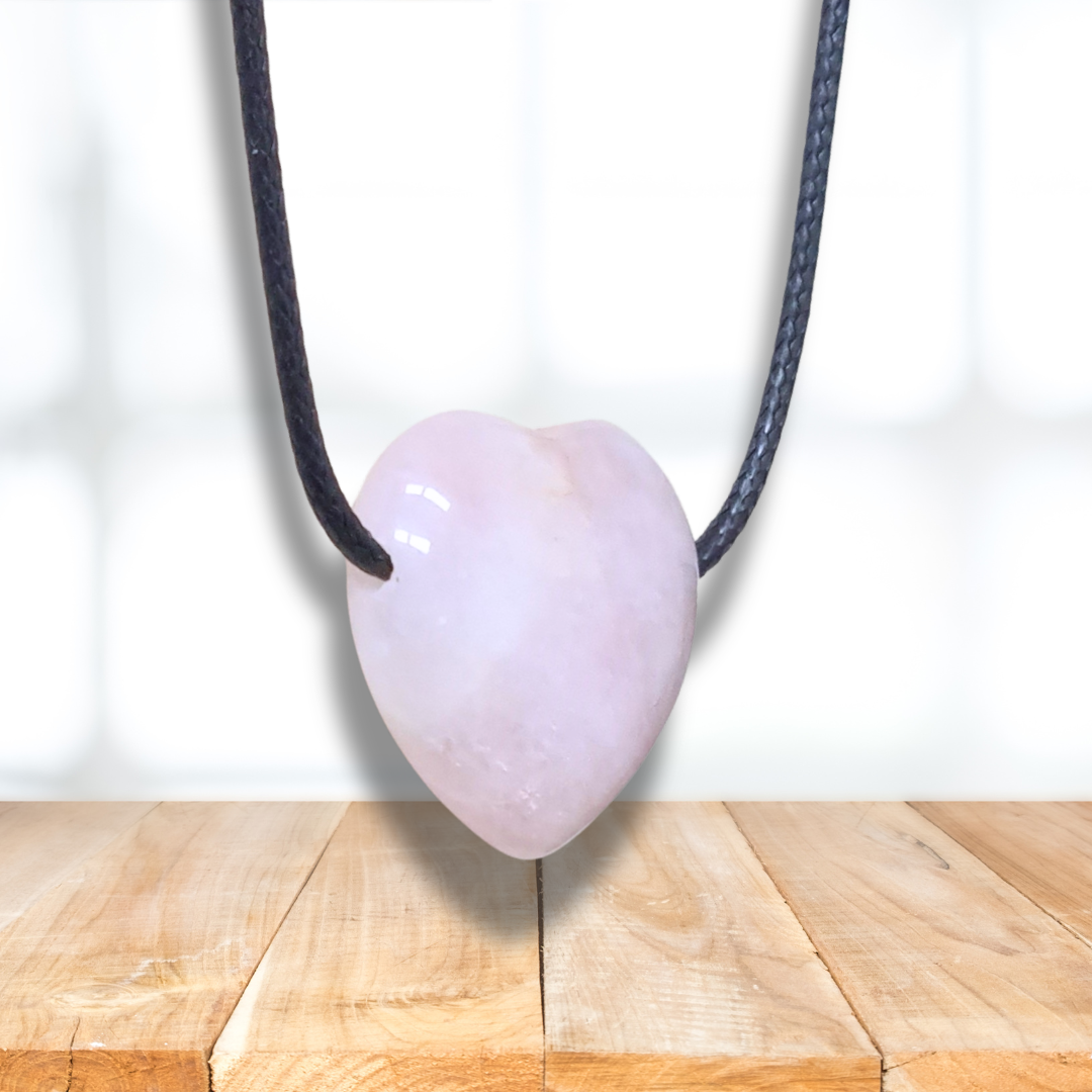 Pendentif cœur en Quartz rose (PE1554-1) - ENAE Minéraux