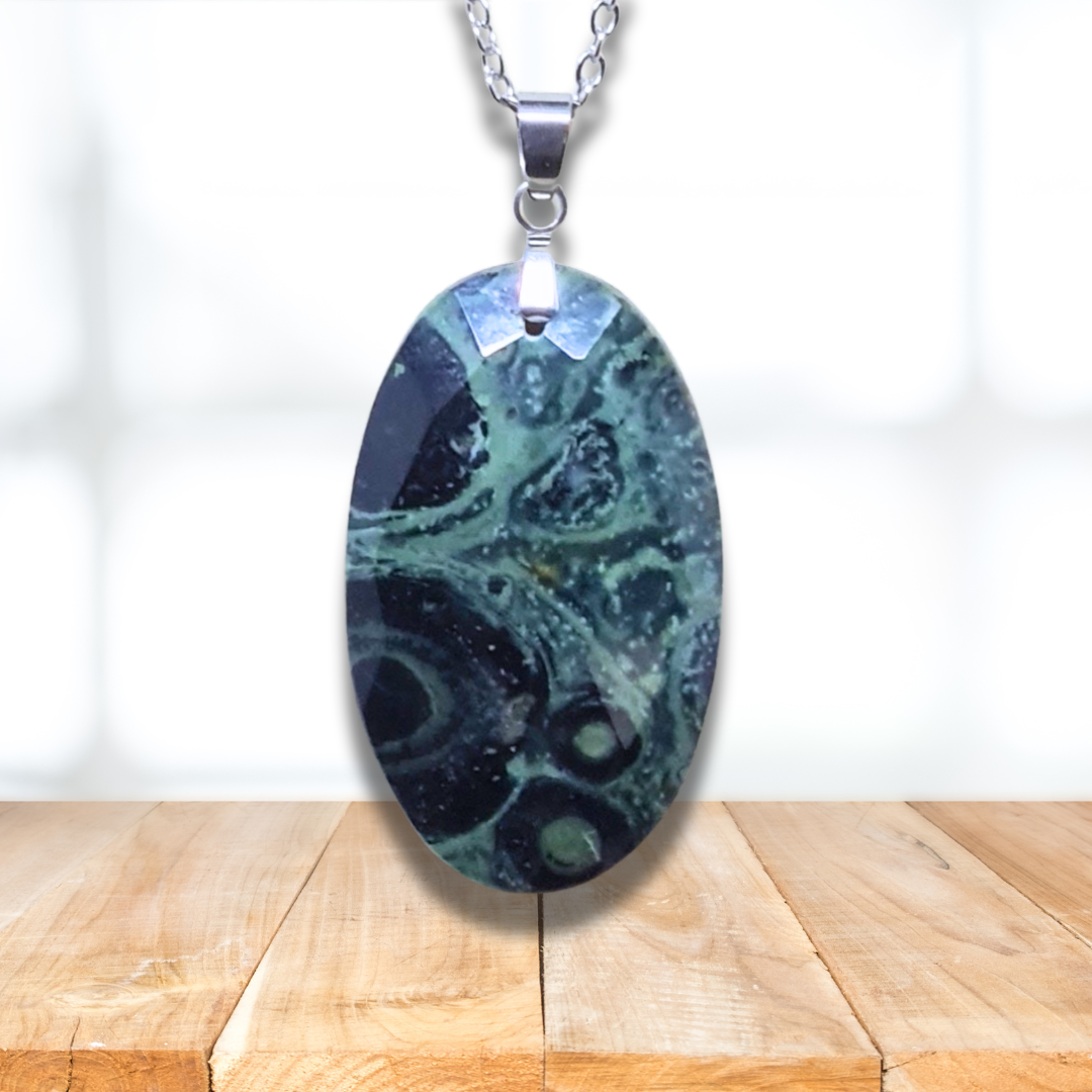 Pendentif facetté en Rhyolite Kambaba (PE1802)