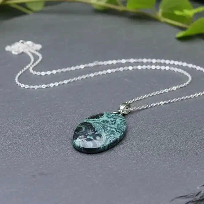 Pendentif facetté en Rhyolite Kambaba (PE1802)