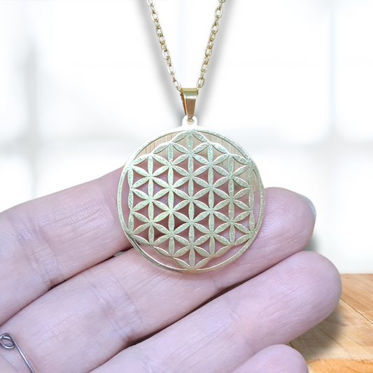 Pendentif Fleur de Vie en acier inoxydable doré