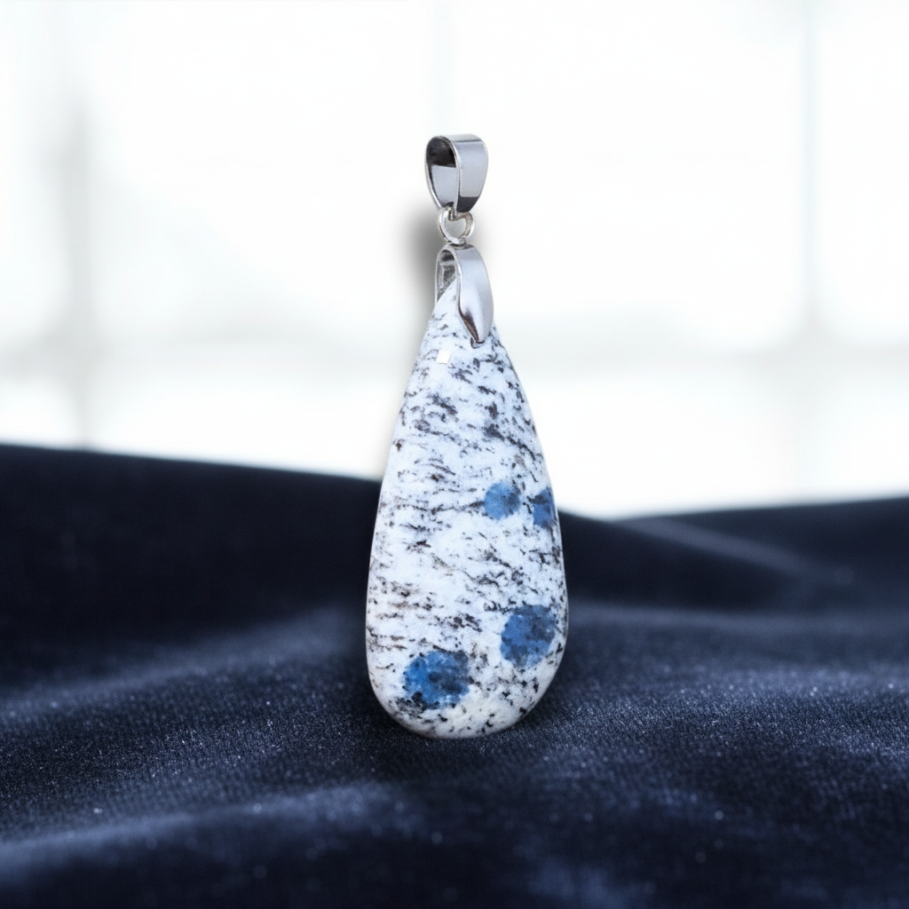 Pendentif en K2 (Granite et Azurite) (PE1781)