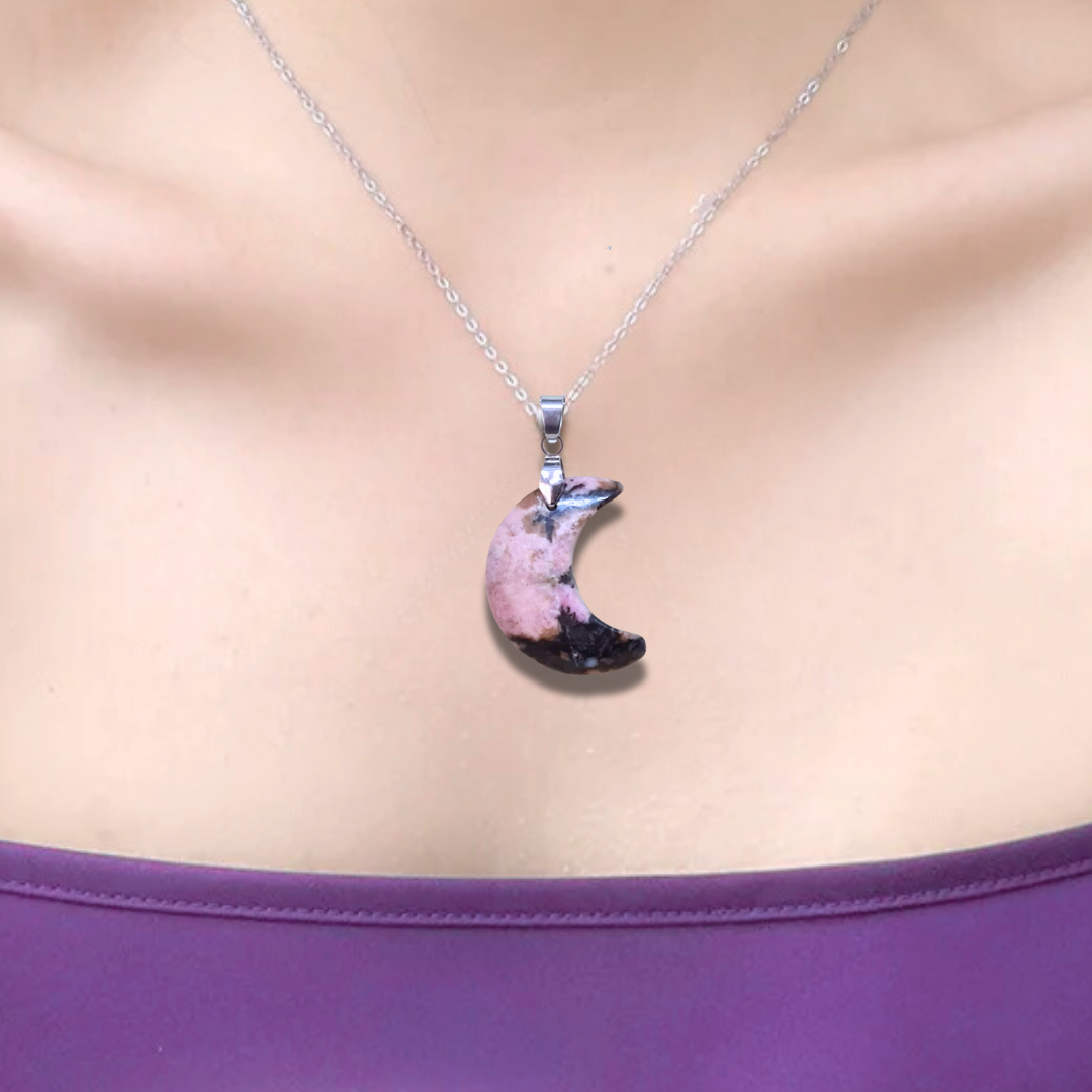 Pendentif Lune en Rhodonite (PE1979) - ENAE Minéraux