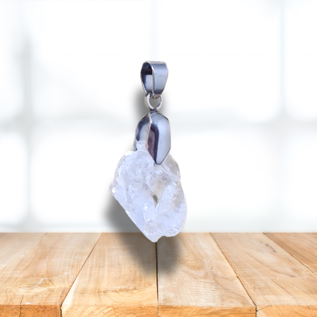 Pendentif en Quartz à âme brut (PE1928) - ENAE Minéraux